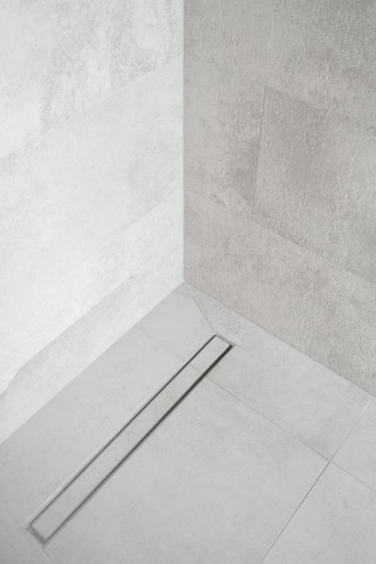 Linear Drain Shower
